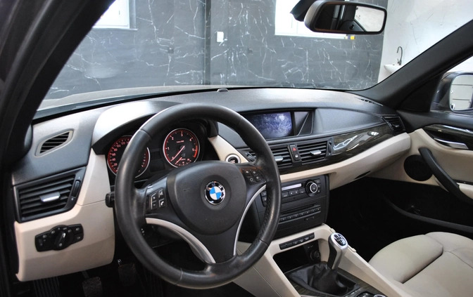 BMW X1 cena 41900 przebieg: 249897, rok produkcji 2010 z Barcin małe 301